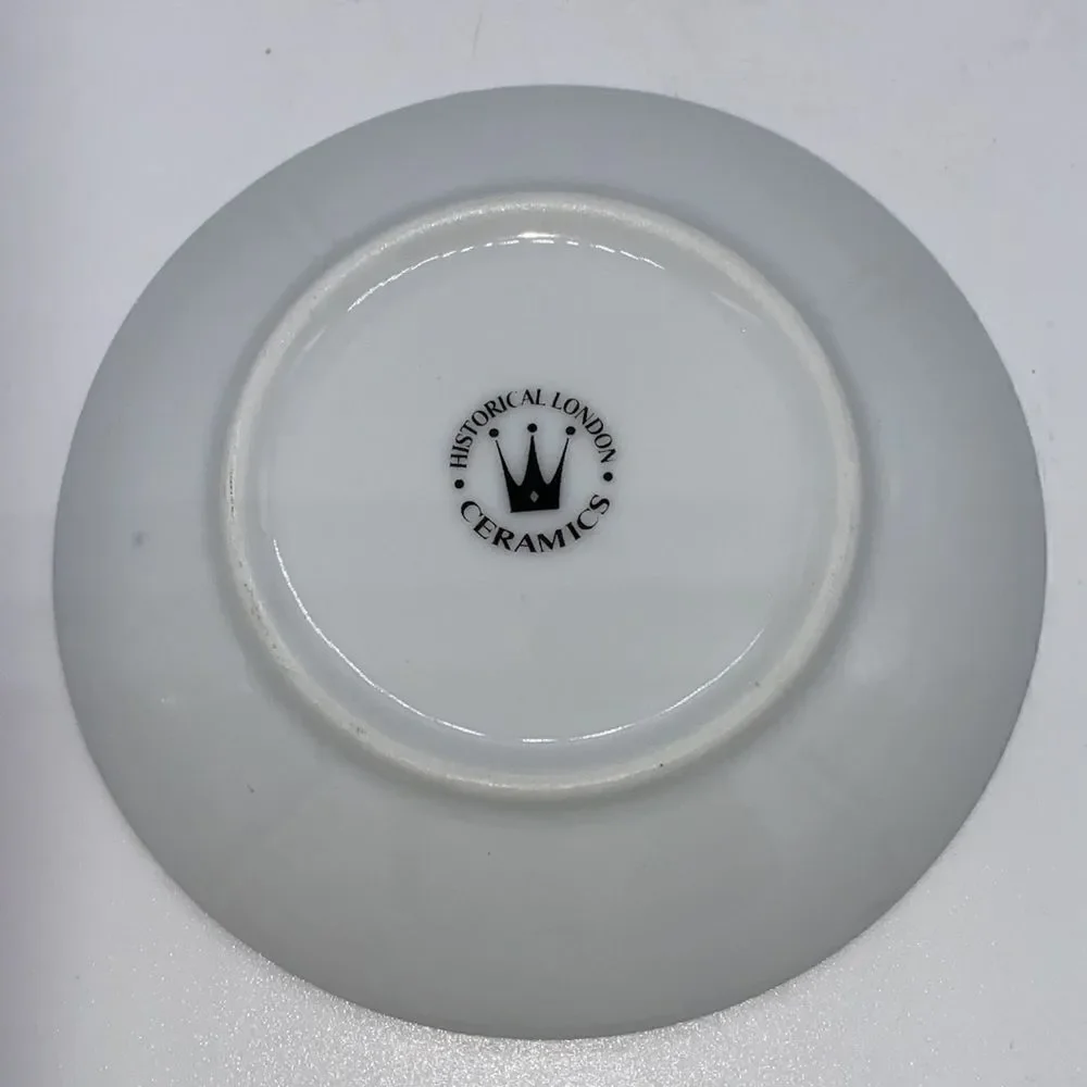 Lot 2 Souvenir Miniature Plates from London